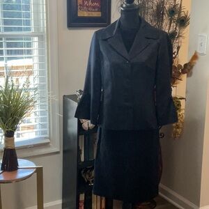 Women’s Black 2 Piece Jacket/Skirt Set 
100% Polyester - Fully Lined